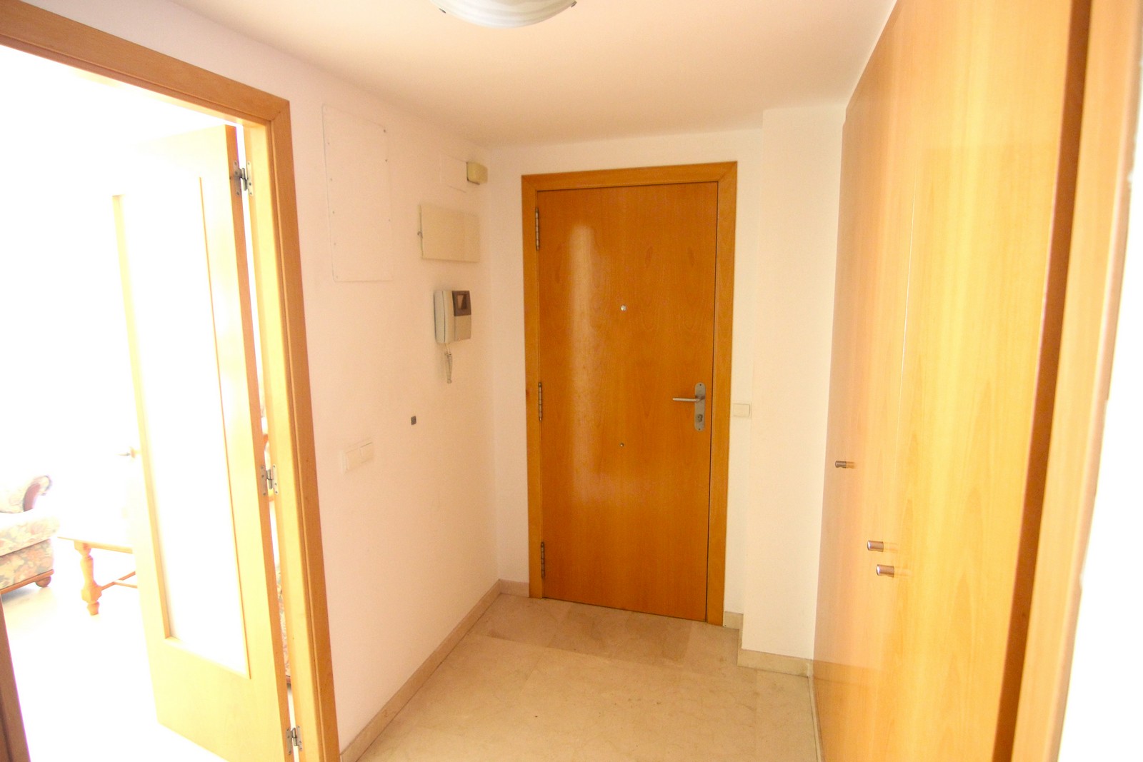 Appartement te koop met 4 slaapkamers en een groot terras in het centrum van Benitatxell.