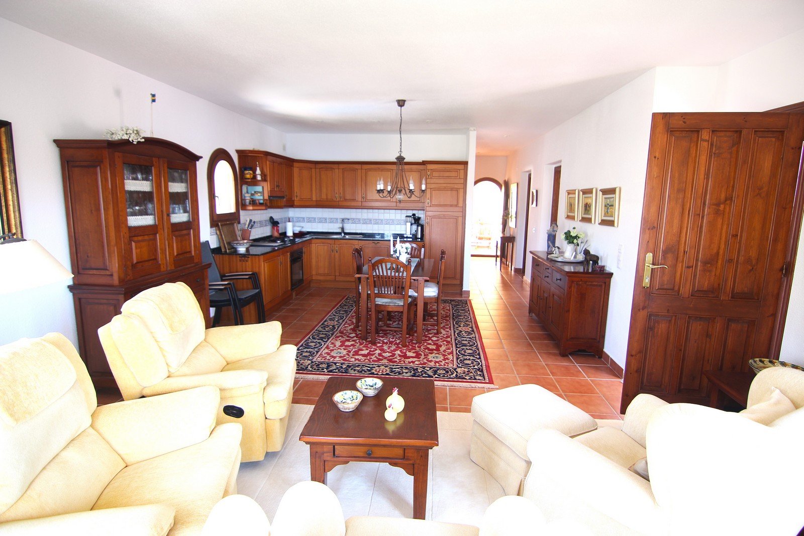 Villa met zwembad en spectaculair uitzicht op zee in Cumbre del Sol.