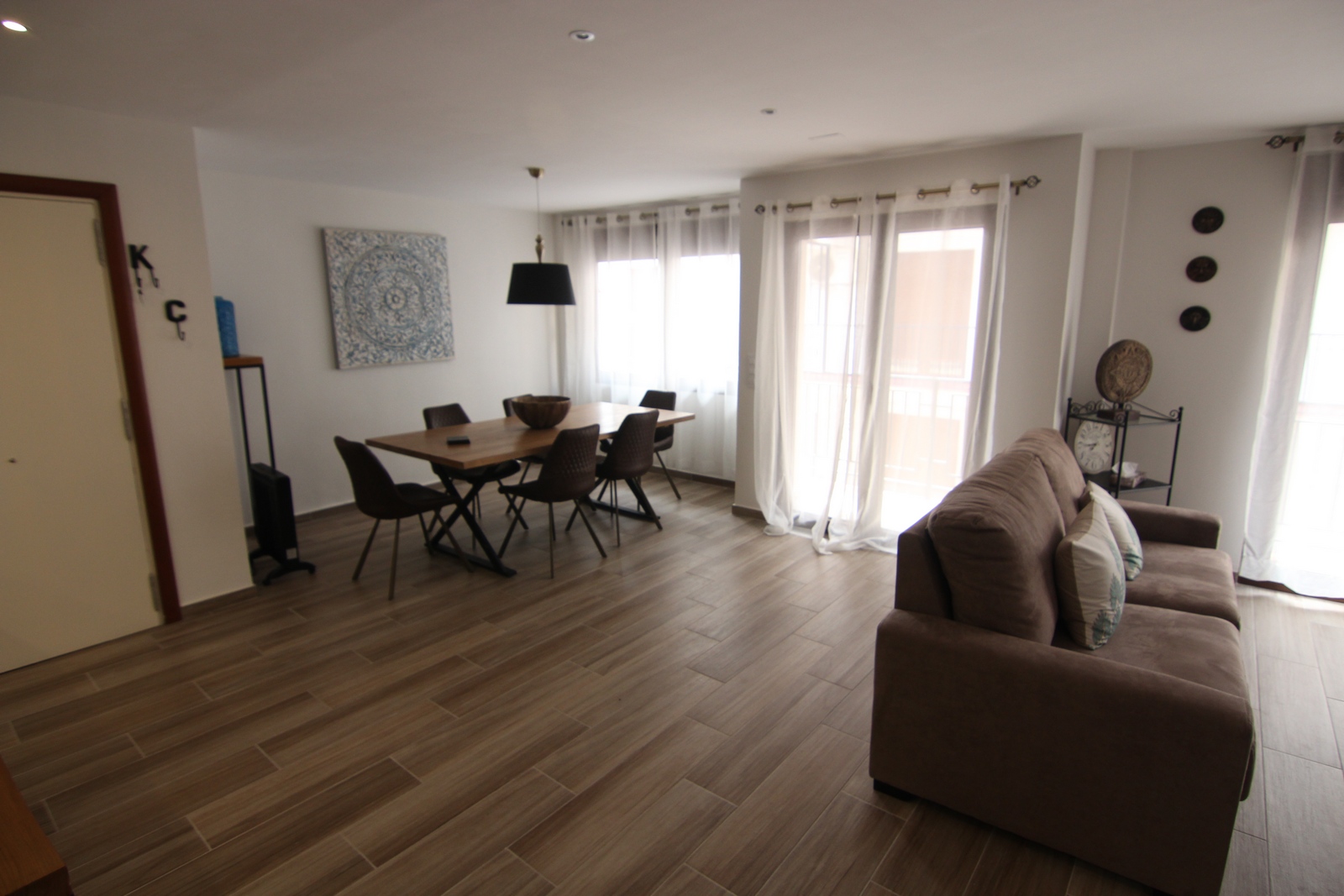 Appartement te koop volledig gerenoveerd in het centrum van Jávea.