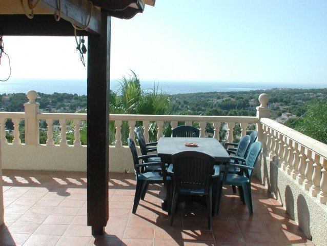 Villa met spectaculair uitzicht op zee in Benimeit , Moraira .